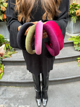 Velvet Puff Band with Eishesstyle