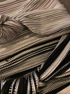 Silver Scalloped detailed Bands- Knots