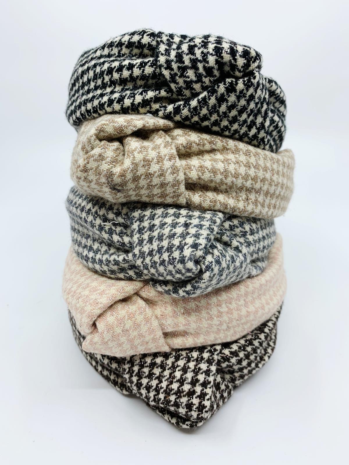 Houndstooth hardband