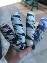 Pleated puff band
