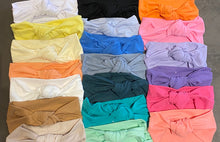 Rainbow ribbed band - KNOT