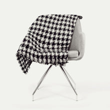 Houndstooth Throw Blanket